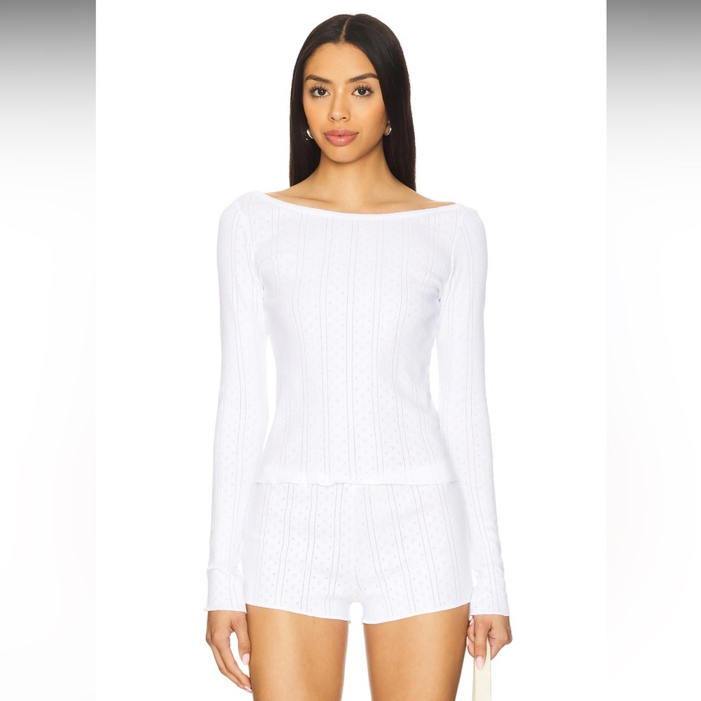 COU COU INTIMATES
The Bateau Top